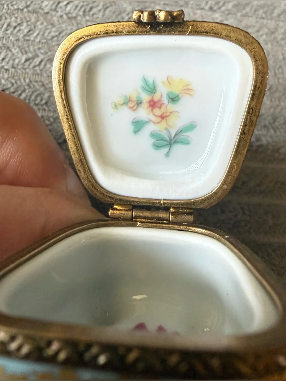 VTG Handpainted Jewelry Limoges France Chair Trinket Box Roses Floral Porcelain